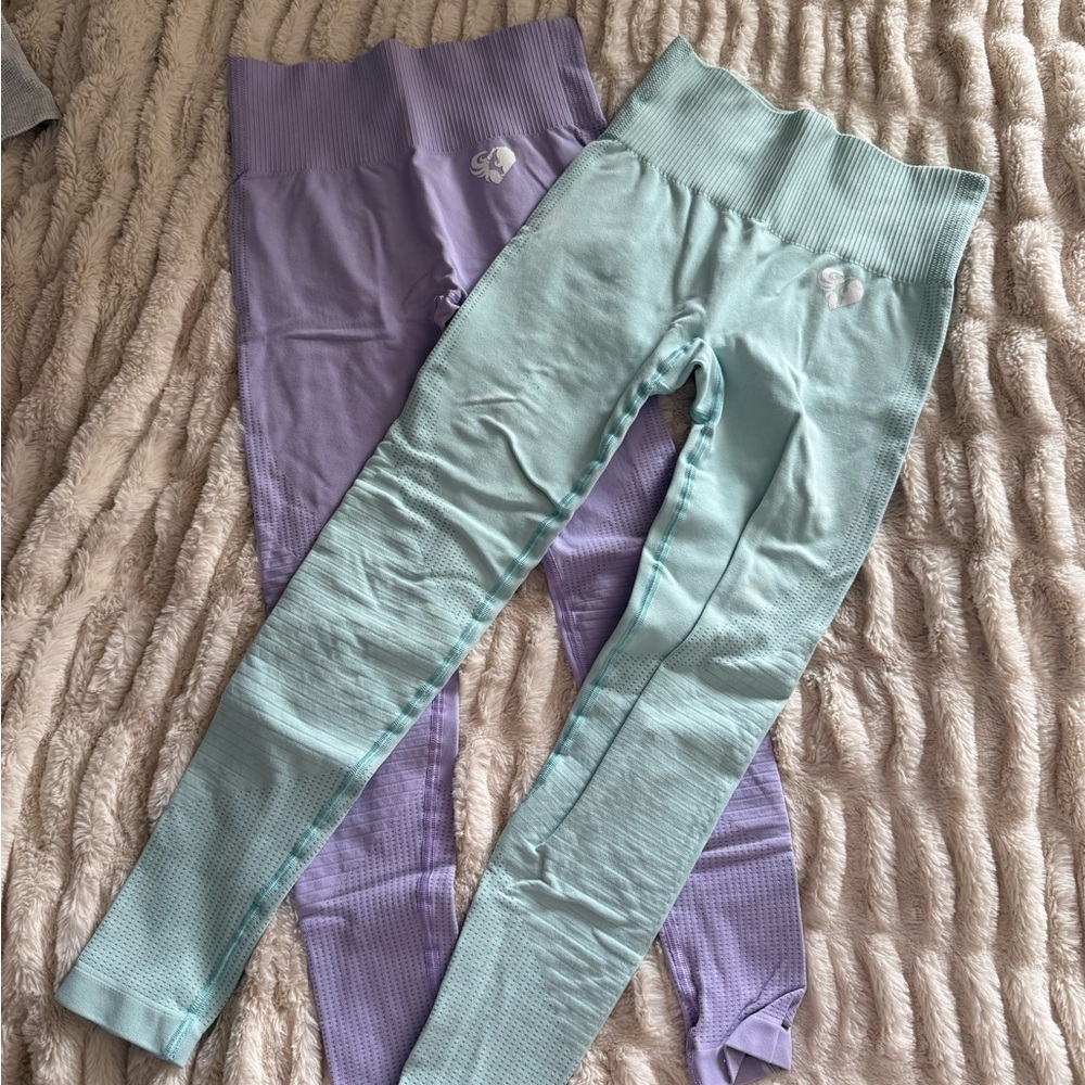 Woman’s best leggings Mint and Lavender